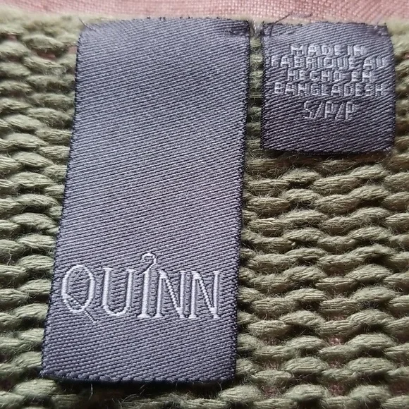 Pullover V-Neck Sweater - Picture 2 of 11